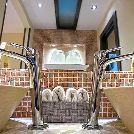 Perlage Luxury - Amazing View Of Trulli 4* Alberobello