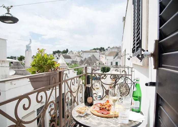 Perlage Luxury - Amazing View Of Trulli 4* ألبيروبيللو